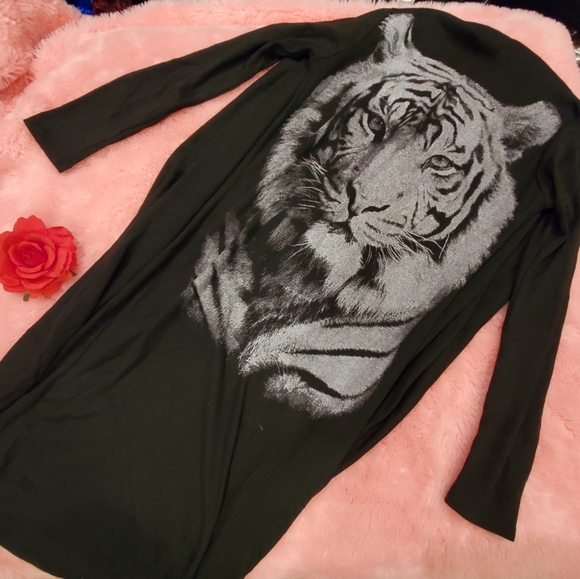 Delirious Sweaters - Lion cardigan